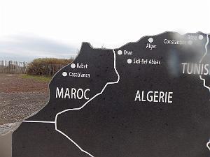 LA STELE DES P.N. AU CAP D AGDE AUX FALAISES DE LA CONQUE (105)